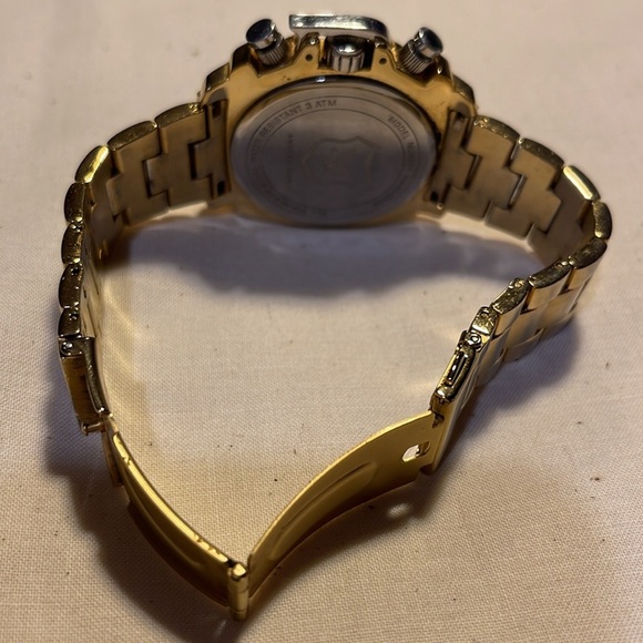 Mens Andrew Marc Gold Watch - Picture 5 of 5